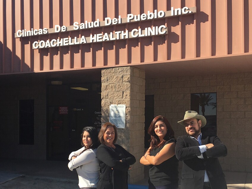 clinicas salud group shot