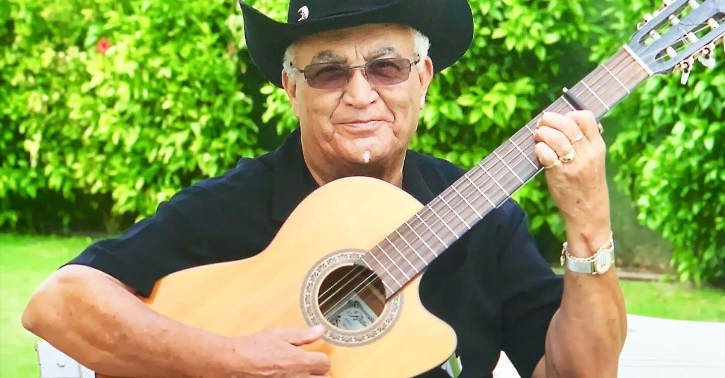 Eliades Ochoa: Live at La Casa De La Trova