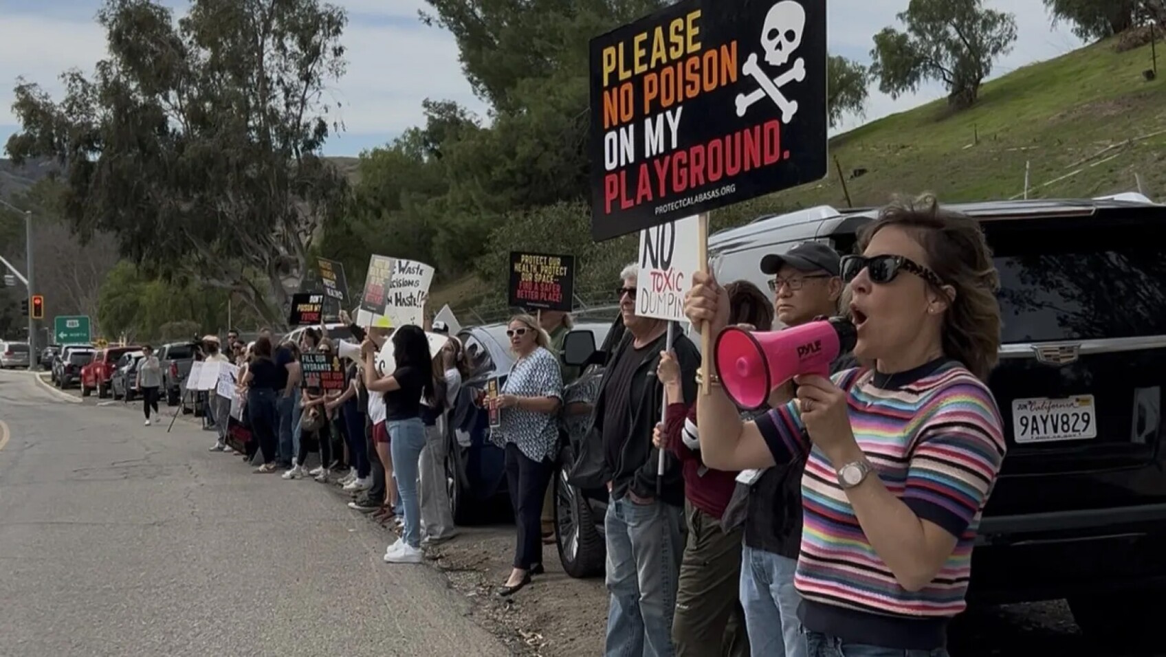 LA Wildfire Debris is Going to Local Landfills. Neighbors of One Worry