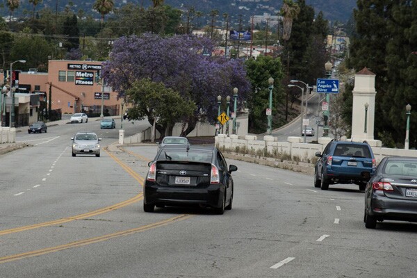Cars are unable to stay in their lane | Photo: Sean Meredith