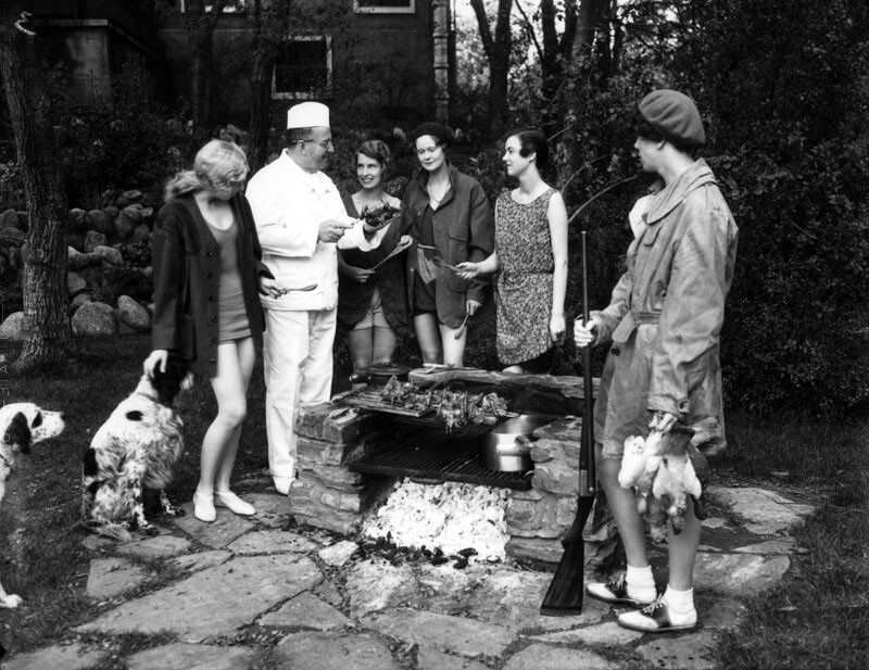 In the early twentieth century, squab meat was then considered a delicacy. Courtesy of the Photo Collection, Los Angeles Public Library.