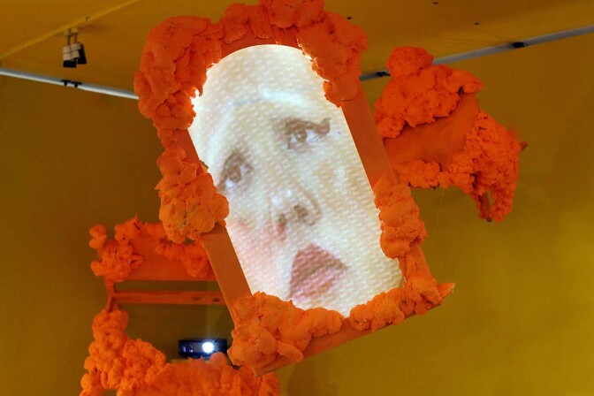 Detail shot of Gabriela Ruiz's "A Cinderella Story of Everyday Objects." | Samanta Helou Hernandez