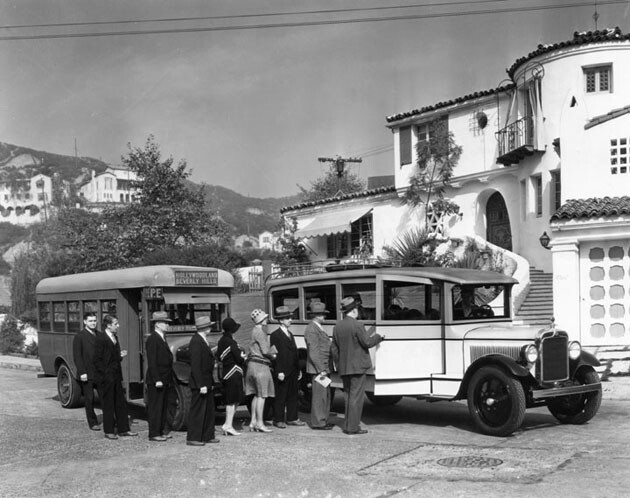 After the Golden Age: Boarding jitnesy for a real estate development tour of Hollywoodland, 1928. Photo courtesy Los Angeles Public Library