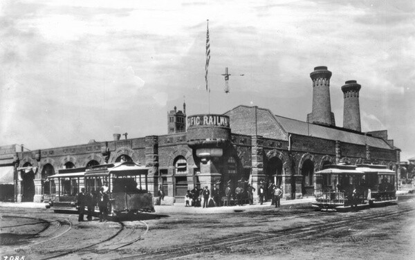 Powerhouse of the Los Angeles Cable Railway, since renamed the Pacific Cable Railway, at Seventh and Grand. Courtesy of the Title Insurance and Trust, and C.C. Pierce Photography Collection, USC Libraries.