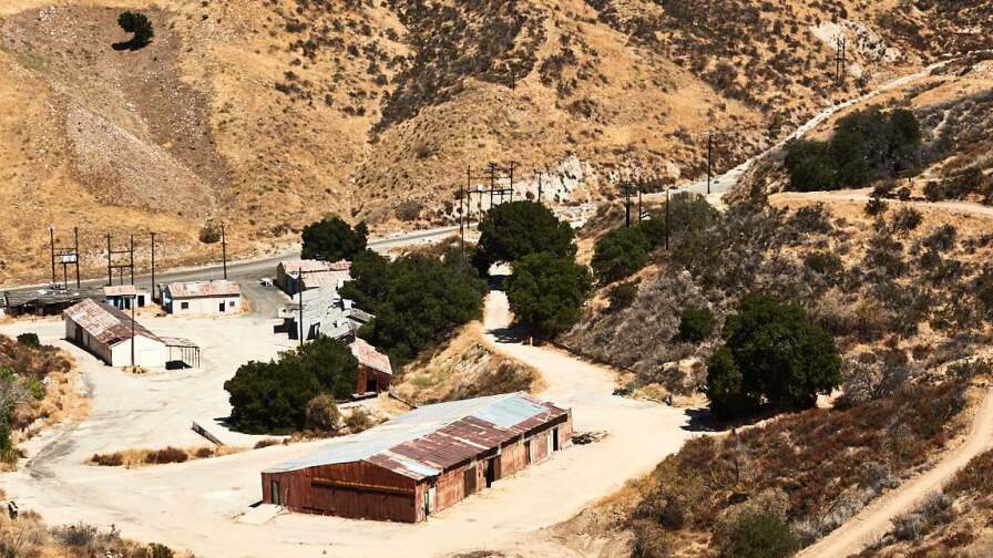 Canyon View – Whittaker-Bermite Site – Santa Clarita, CA – 2017 | Osceola Refetoff