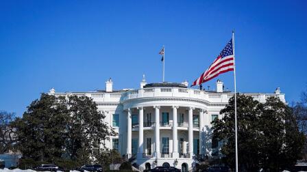 News Wrap: Trump’s racist post about Obamas draws backlash