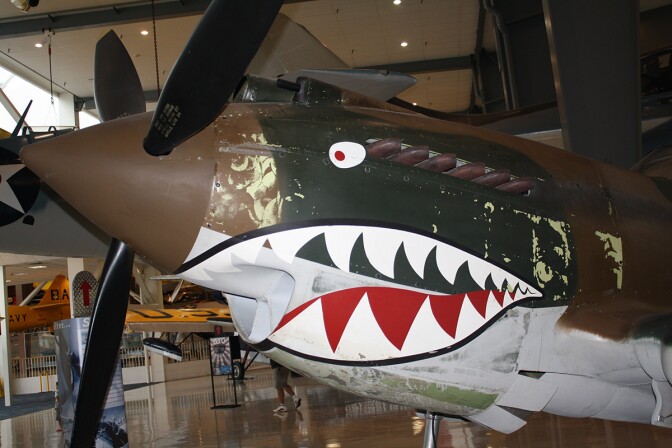 Curtiss P-40B Tomahawk | Flickr/Donnie/Creative Commons (CC BY-NC-SA 2.0)