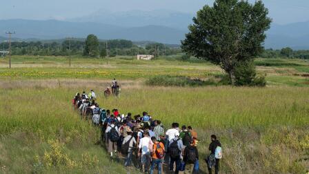 News Wrap: Four EU countries to turn away economic migrants