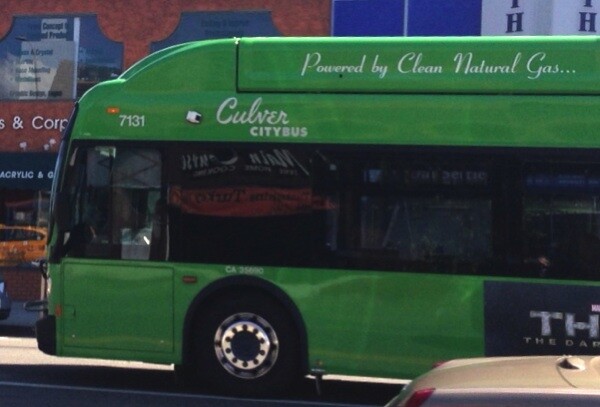 buses-fracking-clean-natural-gas-thumb-600x407-64050