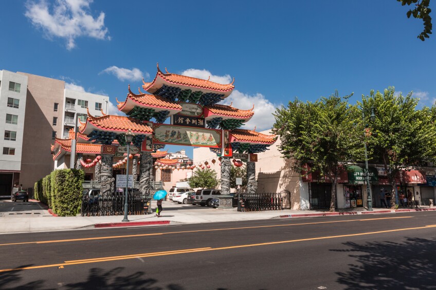 A daytime view of the Chinatown arch in L.A. from across the street