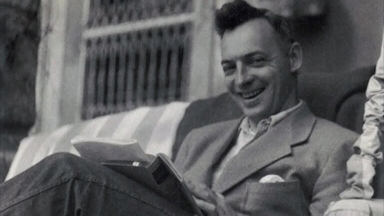 Ernest Hemingway versus Saul Bellow