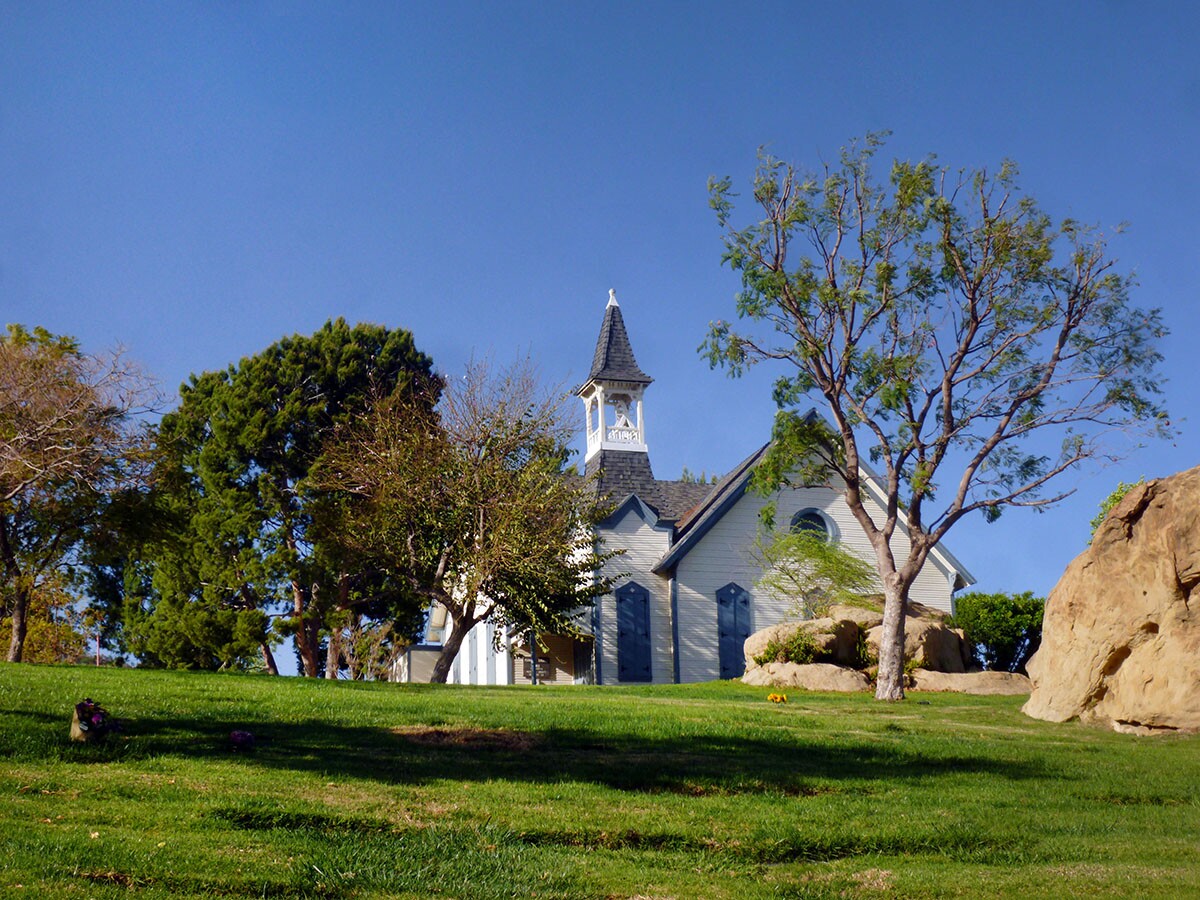 Pioneer Church at Oakwood Memorial Park | Sandi Hemmerlein
