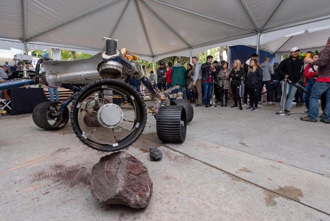 Ticketed guests at JPL's Ticket to Explore event in May 2019. | Flickr/NASA Jet Propulsion Laboratory/Creative Commons (CC BY-NC-ND 2.0)