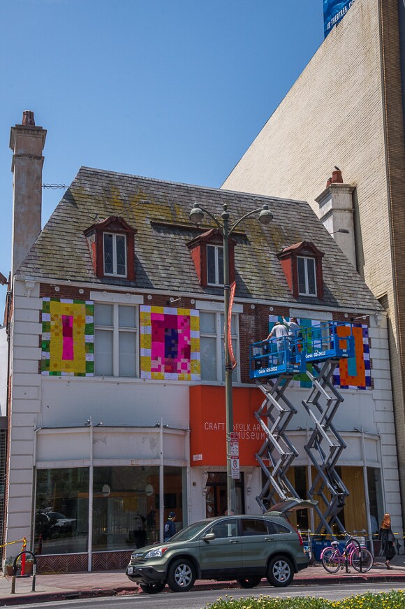 "Granny Squared," the installation process. | Photo: Martha Benedict.