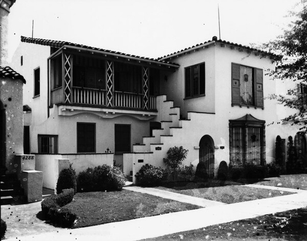 A Spanish style apartment house in Leimert Park. | Photo: Courtesy of Los Angeles Public Library