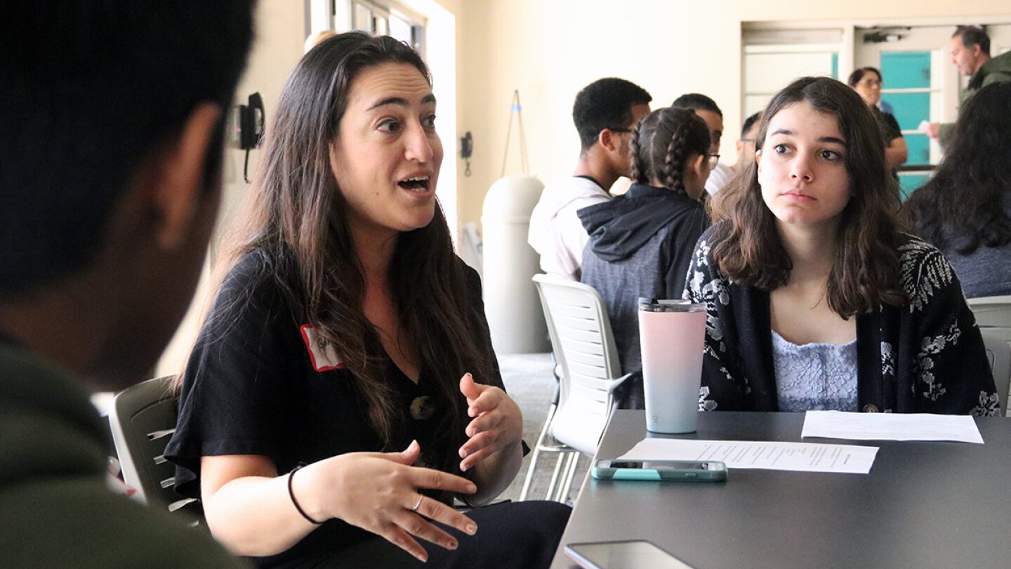 SoCal Connected Producer, Gina Pollack, talks with students. | PBS SoCal