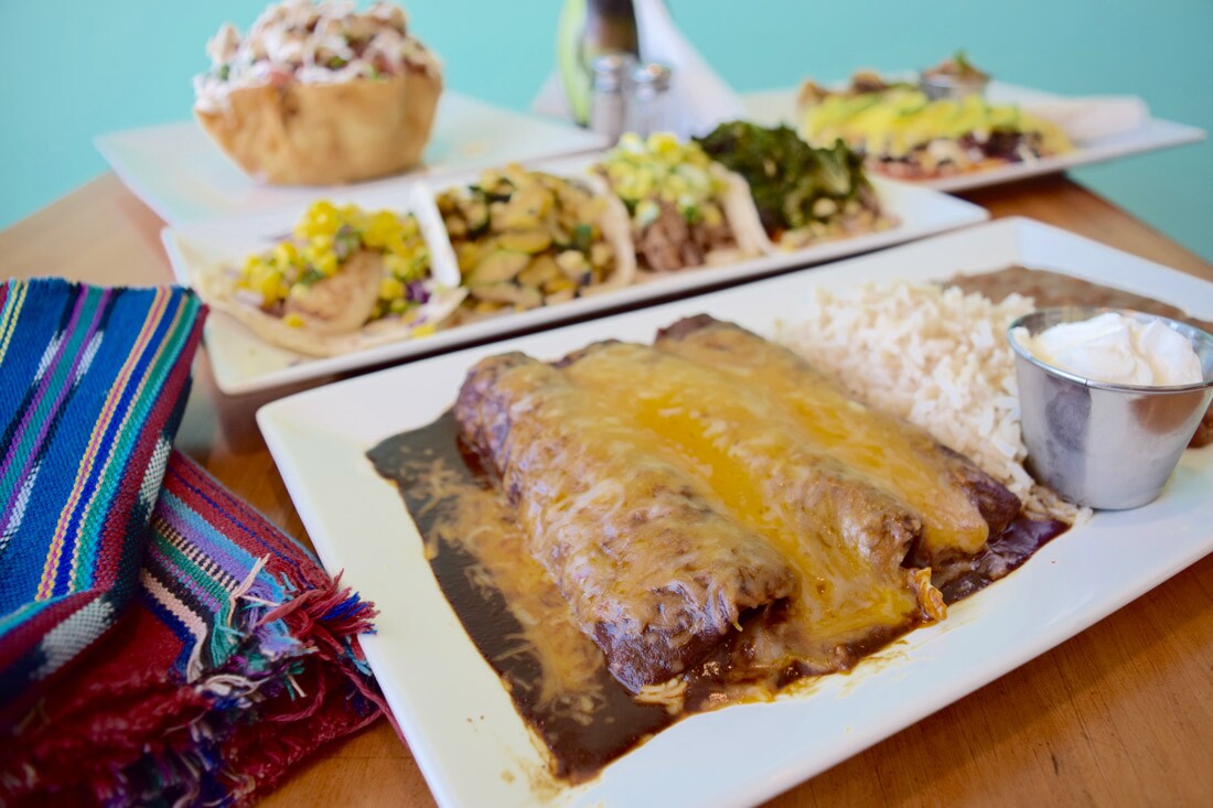 Enchiladas mole negro, Canela Cocina Latina | Danny Jensen