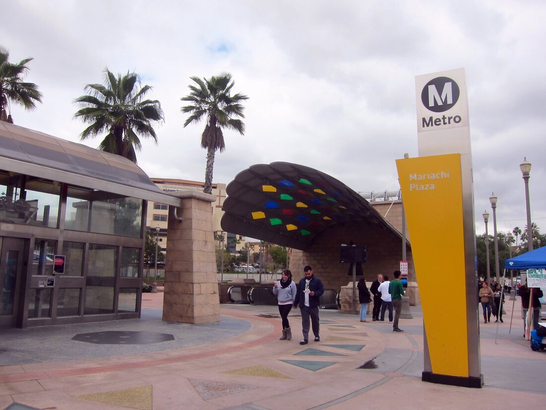 Mariachi Plaza Metro