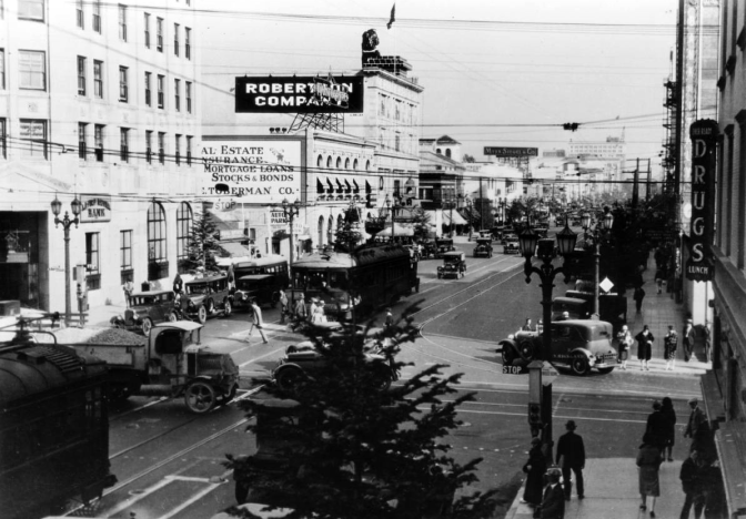 Daytime view of the fir trees along Santa Claus Lane in 1928. Courtesy of the California Historical Society Collection, USC Libraries.