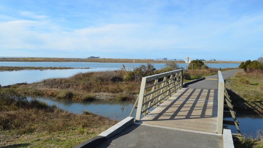elk river bridge eureka