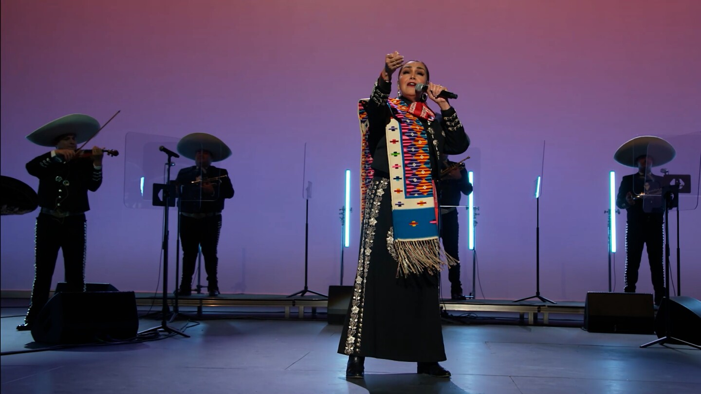 Aída Cuevas and Mariachi Garibaldi de Jaime Cuéllar perform “Tu, Solo Tu" | Still from "A Tribute to Linda Ronstadt at the Soraya" from "Southland Sessions"