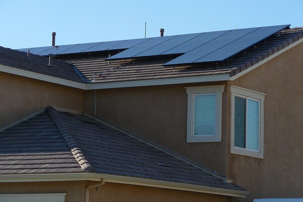 Lancaster-solar-rooftop-7-12-12-thumb-600x400-32253