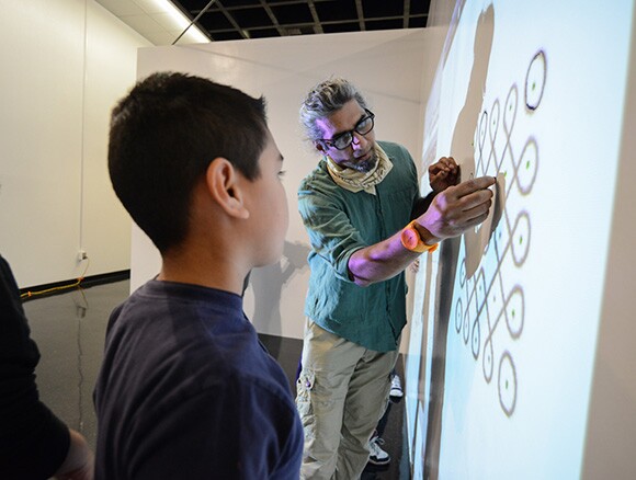 5th graders with Bari-Kumar | Photo: Shana Nys Dambrot