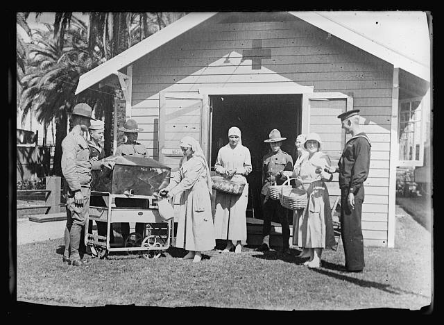 Santa Fe Hut at Los Angeles_1918-1919_American National Red Cross Collection_Prints and Photographs_Library of Congress