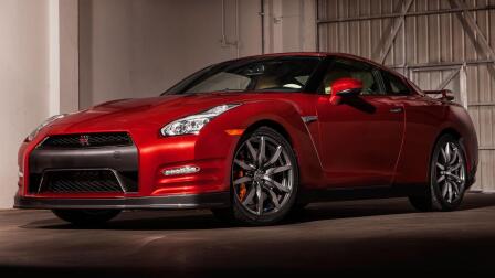 2015 Nissan GT-R & 2015 Mid-Size Sedan Challenge