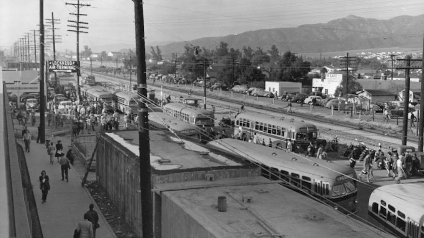 Lockheed's B-1 plant during wartime on Victory Place. Note the pedestrian underpass entrance (it's still there, but closed) at left. | Courtesy of Wes Clark