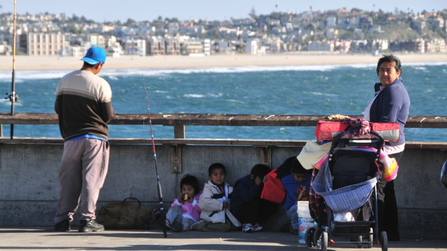 venice_beach_pier.jpg