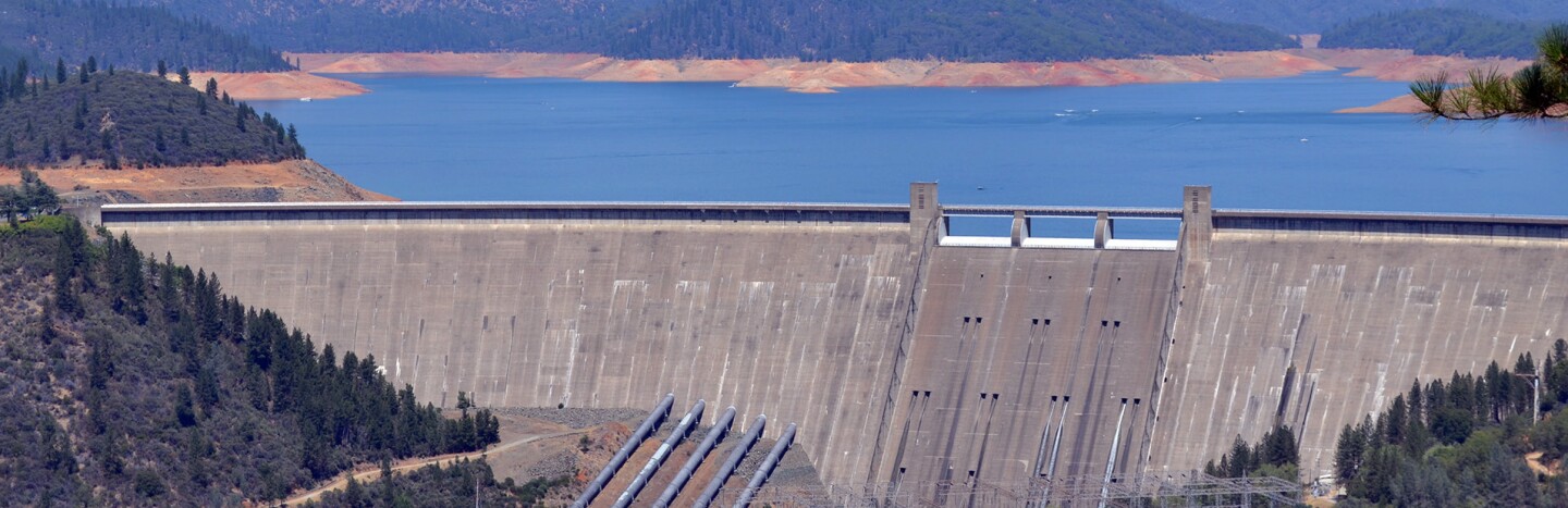 shasta_dam_2.jpg