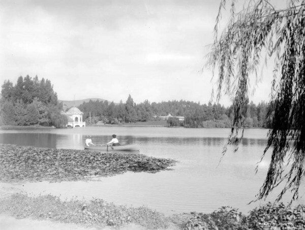 Eastlake Park, circa 1900. Courtesy of the California Historical Society Collection, Title Insurance and Trust, and C.C. Pierce Photography Collection, USC Libraries.