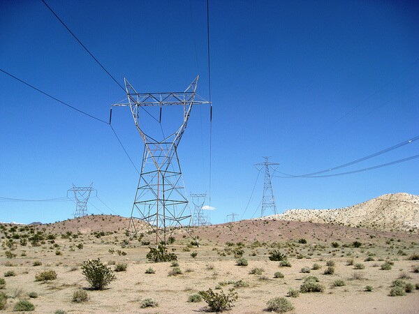 transmission-lines-desert-7-26-12-thumb-600x450-33145