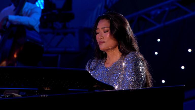 Chloe Flower Performs Gershwin’s “Rhapsody in Blue”