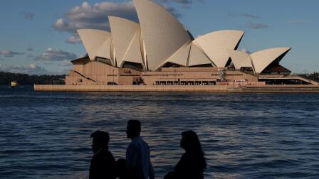 Can U.S. learn from Australia's hybrid health care system?