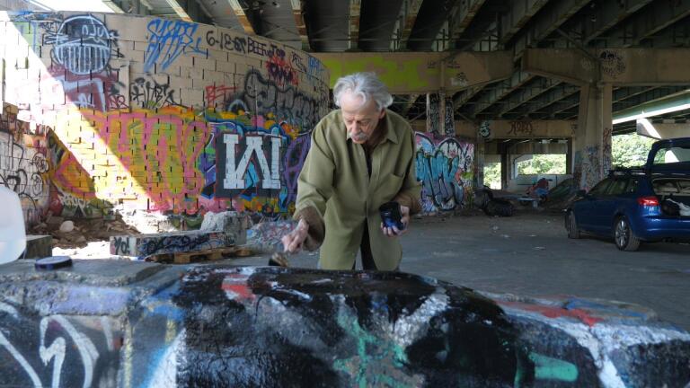 Robert Janz’s Disappearing Acts
