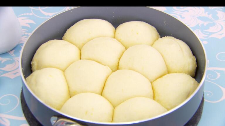What is a Dampfnudel?