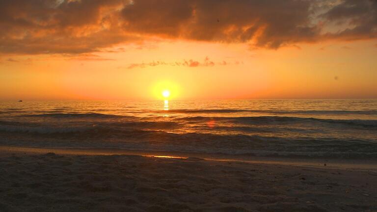 Soothing Science: The Light You See at Sunset