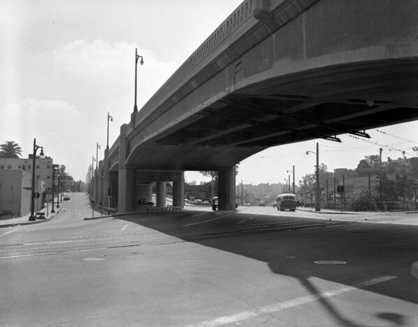 The First-Beverly Viaduct over Glendale Boulevard in 1956. Courtesy of the Los Angeles Times Photographic Archive, UCLA Library.
