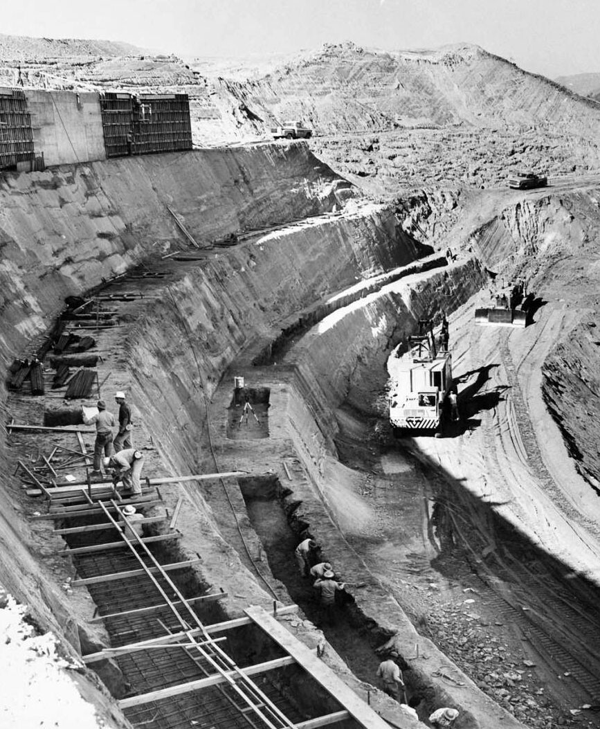 Dodger Stadium under construction on November 17, 1960. Courtesy of the USC Libraries - Los Angeles Examiner Collection.