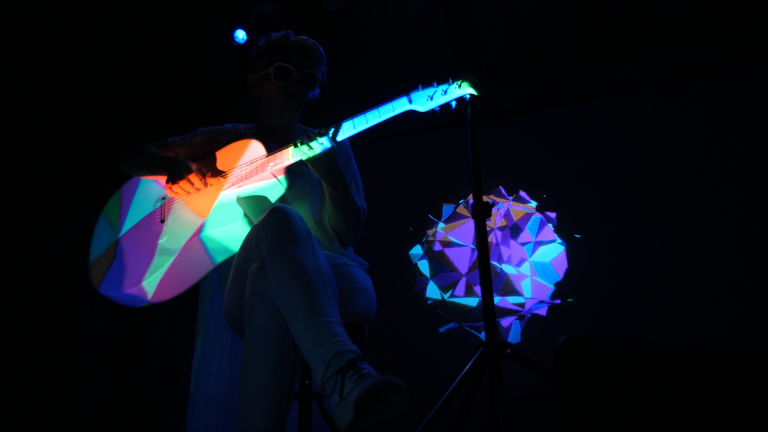 Kaki King: Notes and Colours