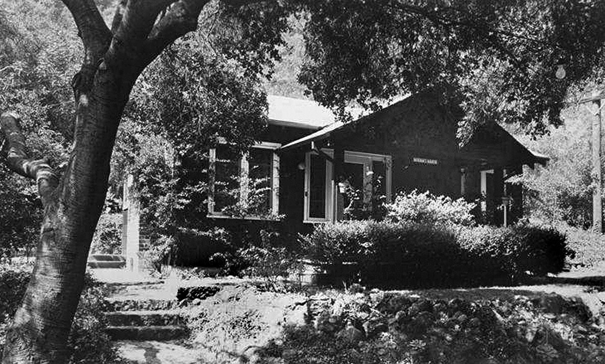"Mariam's Manor" cottage