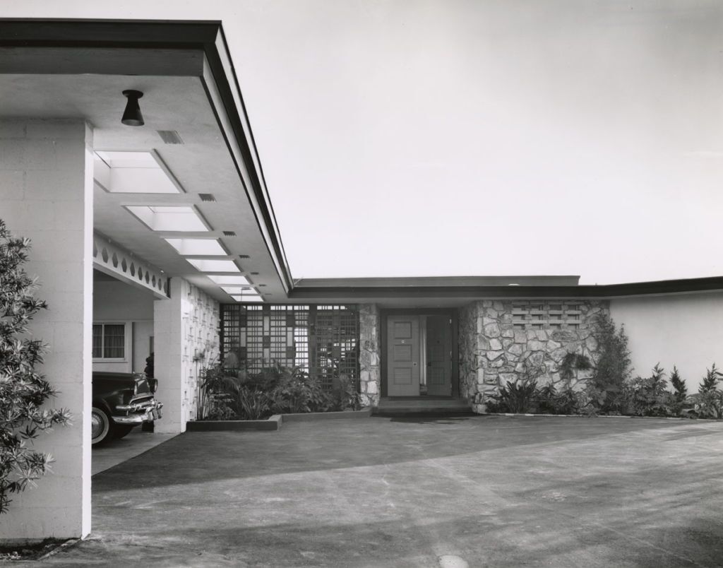 Exterior of the Frank Sinatra Residence by Paul R. Williams | Mott-Merge Collection, California State Library