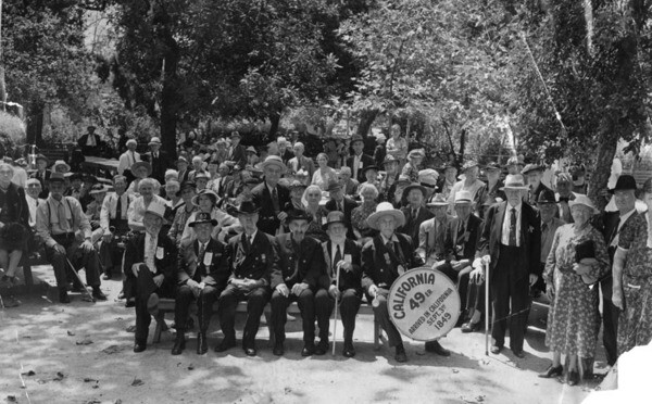 'Southern California folks, 70 years of age and up, are shown today at their annual picnic in Sycamore Grove Park' September 2, 1939 | Herald-Examiner Collection, Los Angeles Public Library