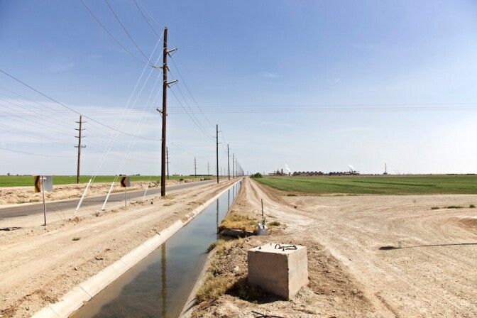 "Irrigation Canal Near Thermal Plant." Niland, CA. 2014. | Photo: Osceola Refetoff.