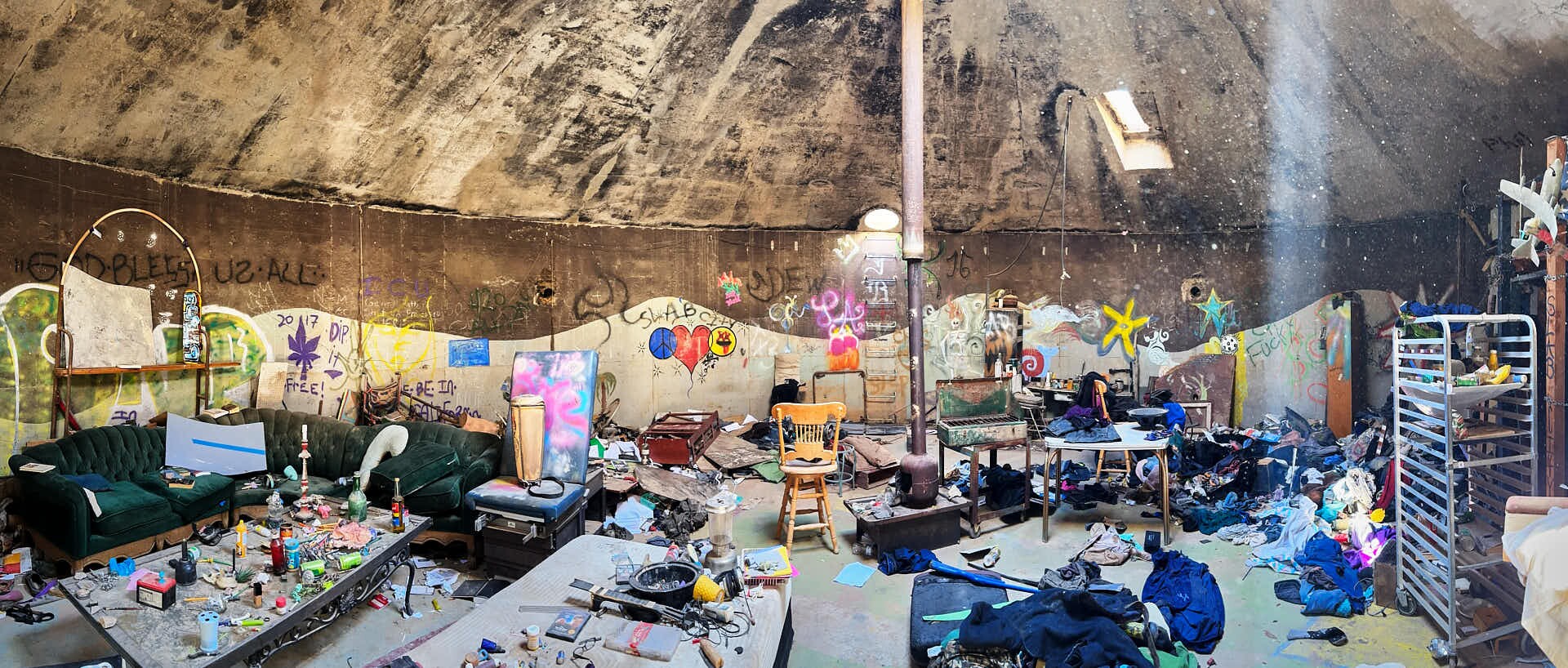 Abandoned Industrial Tank – Slab City, CA – 2024