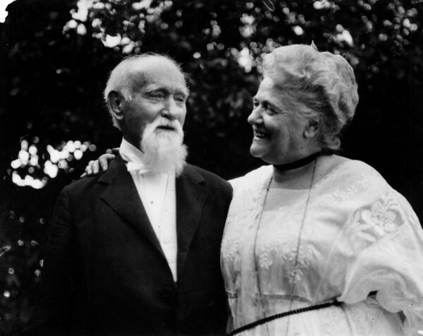 Cornelius Cole, seen here in the early 1920s with his daughter, lived to the age of 102. When he died in 1924, Hollywood had already absorbed his town of Colegrove. Courtesy of the Photo Collection - Los Angeles Public Library.