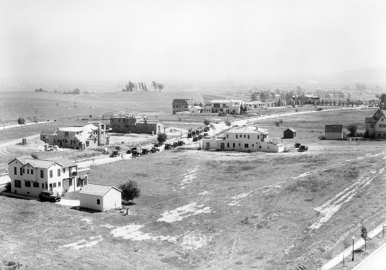 Monte Mar Vista houses under construction in 1927. Courtesy of the USC Libraries - Dick Whittington Photography Collection.