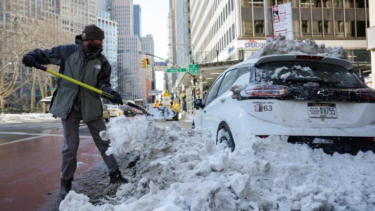 News Wrap: Dangerously cold temperatures expected in East